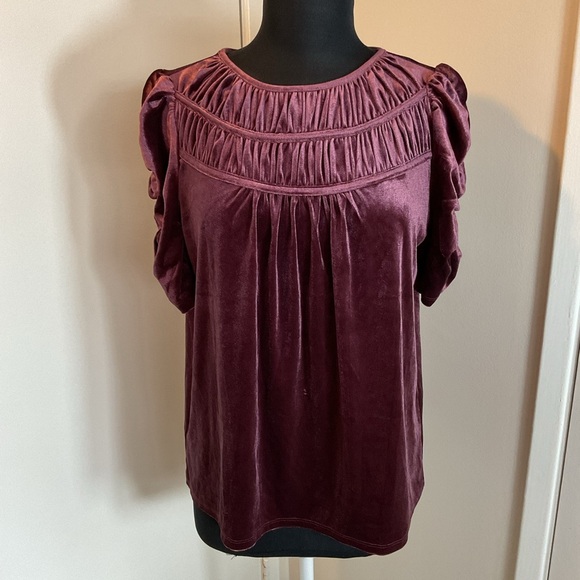 22. LOFT Purple Ruched Short Sleeve Blouse Size Medium - Picture 2 of 7